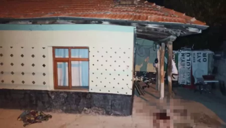 Konya'da 16 Yaşındaki Genç, Babasını Bıçaklayarak Öldürdü