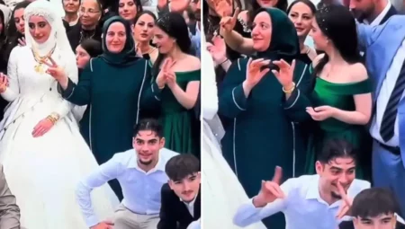 Herkesin bozkurt işareti yaptığı düğüne damga vuran anne: Kızı müdahale etti