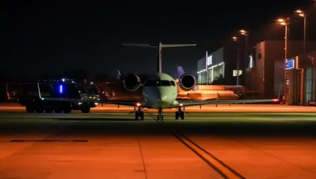 Hırvatistan'daki uçak kazasında şehit olan Pilot Hasan Bahar'ın naaşı İstanbul'a getirildi