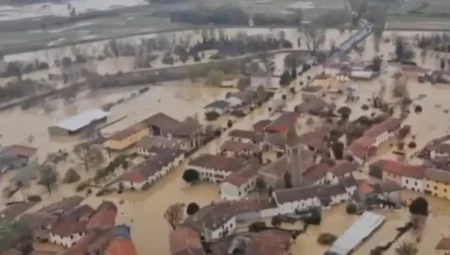 İtalya'da Şiddetli Yağışlar Sel Getirdi: 2 Ölü