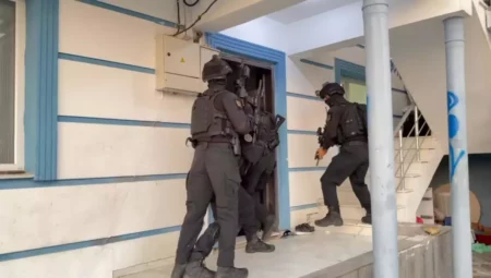 'Medeler' Suç Örgütüne Yönelik Operasyonda 14 Gözaltı