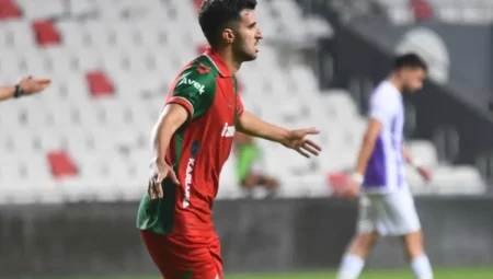 Karşıyaka'nın Genç Yıldızı Onur İnan Sakatlık Sonrası Kadrodan Uzak Kaldı