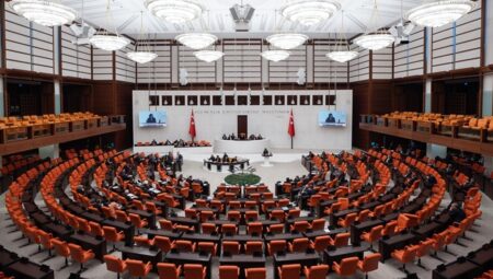 CHP Genel Başkanı ile DEM Eş Başkanı'nın dokunulmazlık kararı Meclis'te