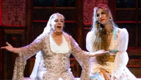 Mine Koşan kimdir? Mine Koşan kaç yaşında, nereli? Mine Koşan 'Yedi Kocalı Hürmüz' müzikaline neden dava açtı?