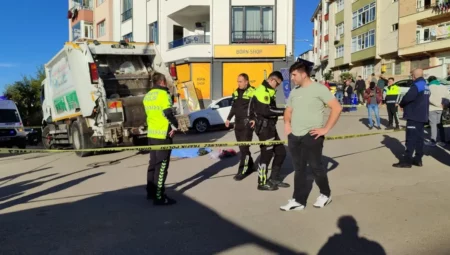 Sinop'ta Çöp Kamyonu Kazası: 66 Yaşındaki Kadın Hayatını Kaybetti