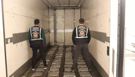 Uyuşturucu Ticaretiyle Mücadelede 1 Ton 65 Kilogram Esrar Ele Geçirildi
